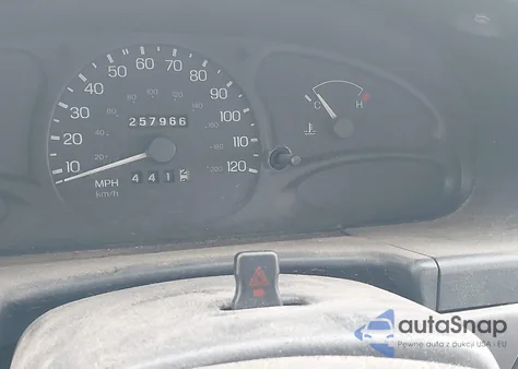 1997 Ford Escort Lx z USA, uszkodzony, nr VIN 1FALP13P3VW238491